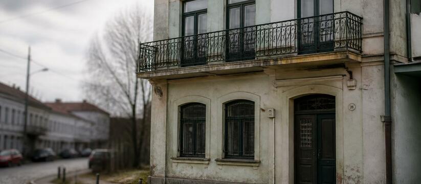 Двухэтажный исторический дом в Златоусте, где ж...